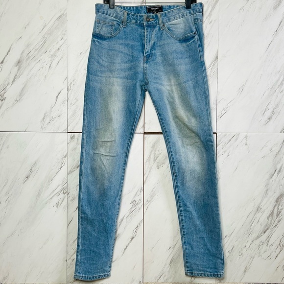 4/$30 LIKE NEW Forever 21 Light Stretch Skinny Jeans SZ 33 - Picture 1 of 4